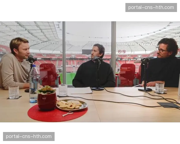 勒沃库森体育总监罗尔费斯接受BBC专访，谈球队长期建队规划